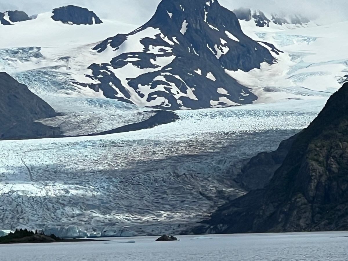 Hike to Grewingk&nbsp;Glacier&nbsp;
